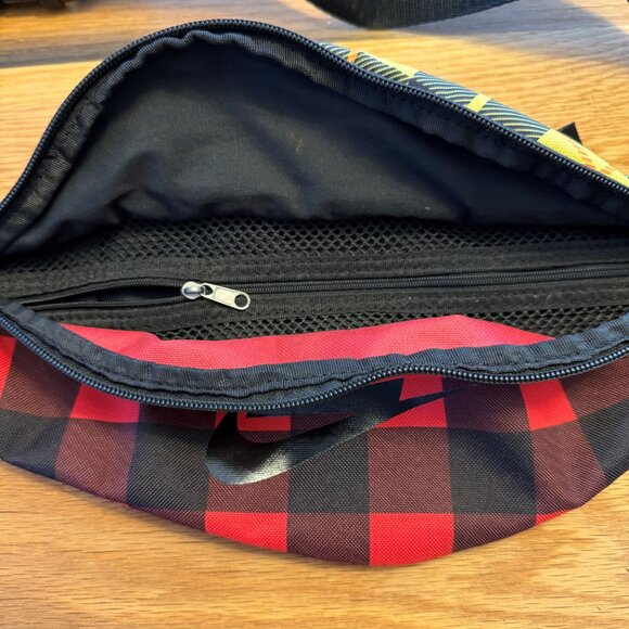 Nike Fanny Pack - Picture 2 of 2